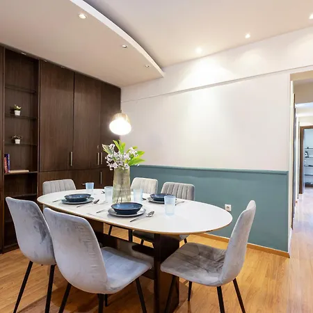 Houseloft Cosmopolitan Comfort Apartament *