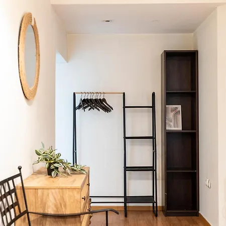 Houseloft Cosmopolitan Comfort Apartament