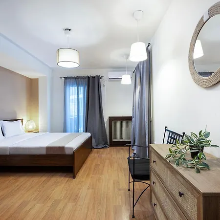 Houseloft Cosmopolitan Comfort *