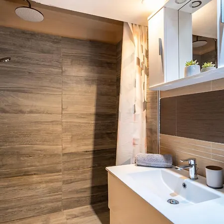 Apartmán Houseloft Cosmopolitan Comfort *