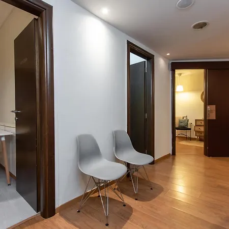 Houseloft Cosmopolitan Comfort