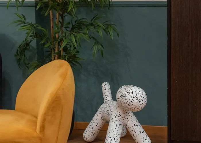 Houseloft Cosmopolitan Comfort *