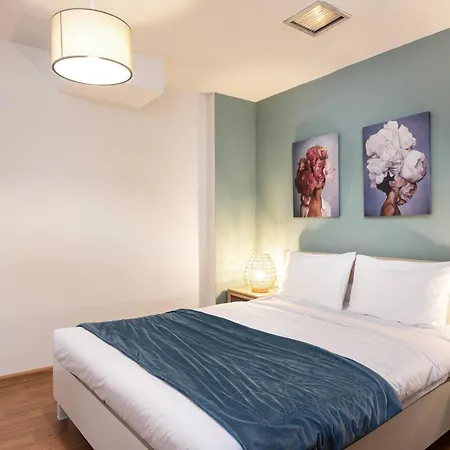 Houseloft Cosmopolitan Comfort Apartament