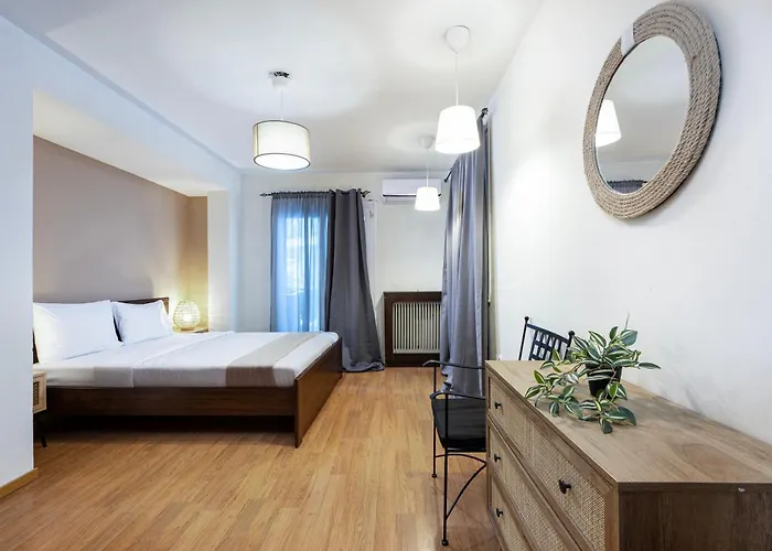 Houseloft Cosmopolitan Comfort *