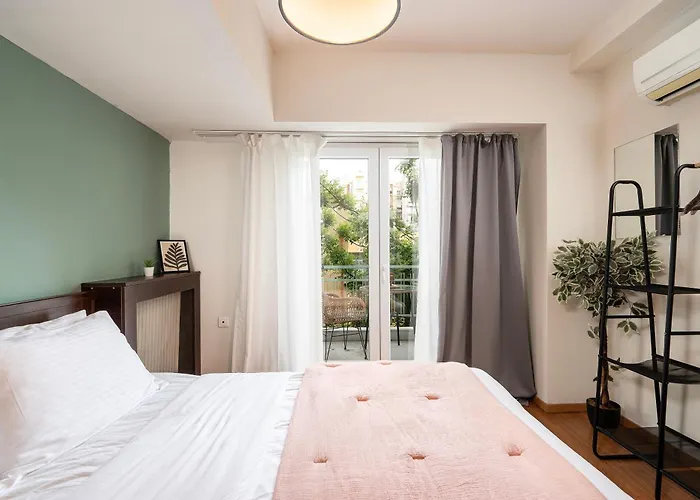 Houseloft Cosmopolitan Comfort *